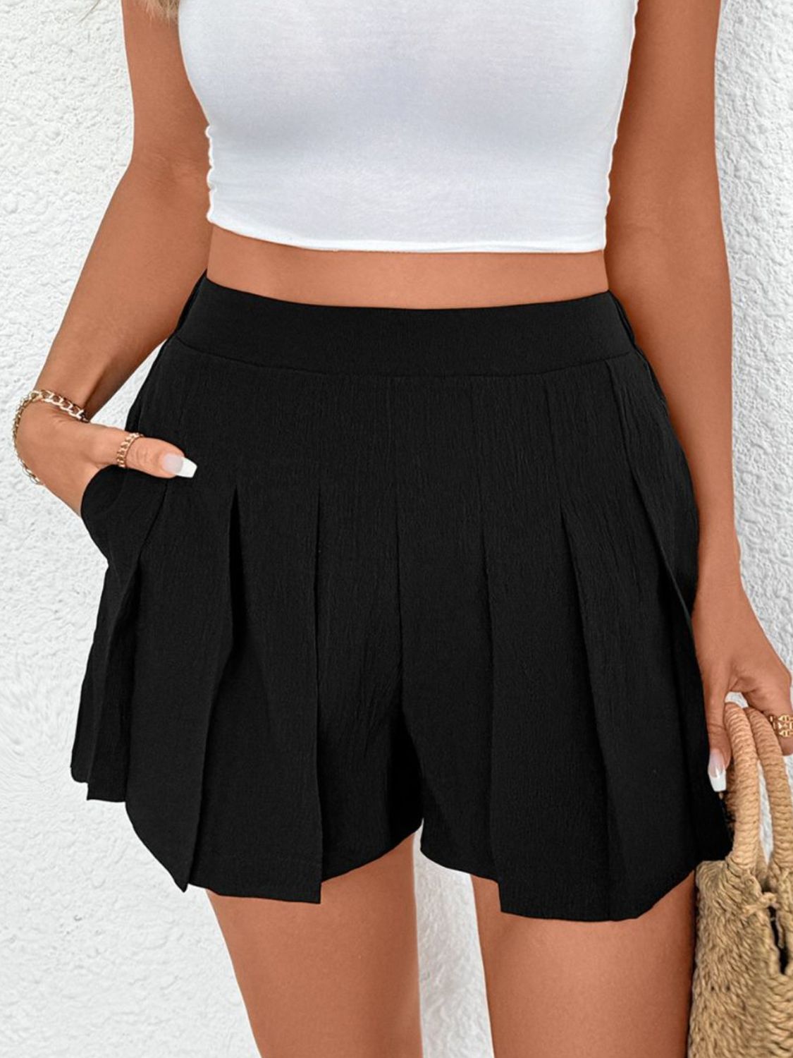 Black High-Waisted Pleated Shorts with Pockets
