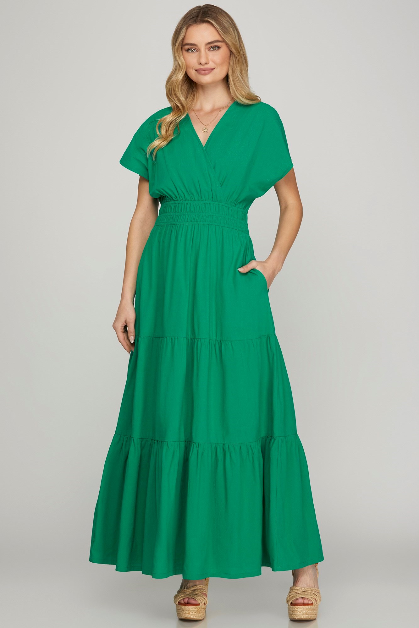  Elegant Emerald Tiered Maxi Dress