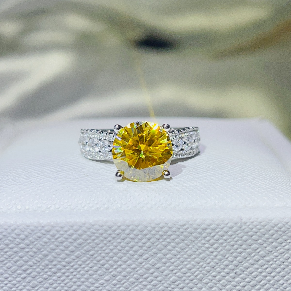 Starglow Moissanite Ring